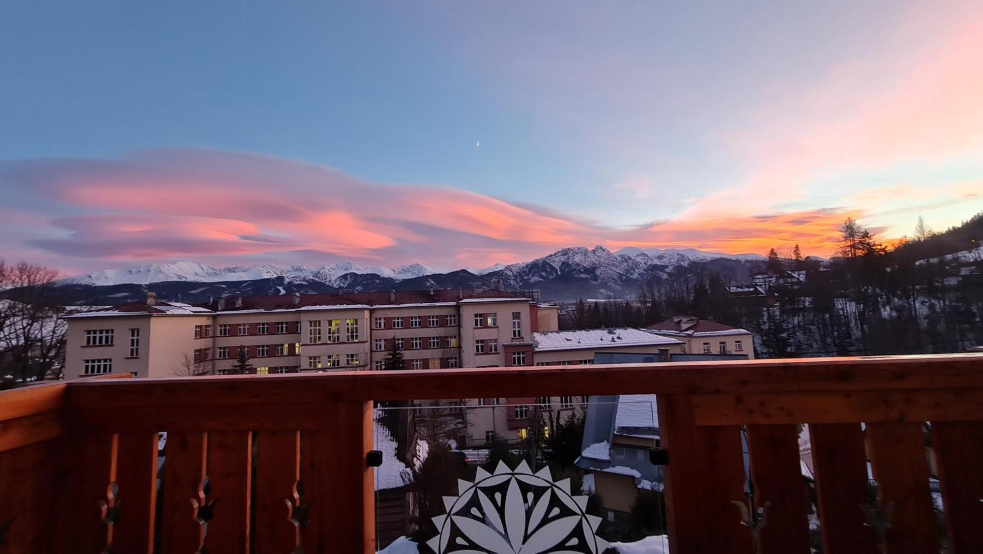 Villa Fortuna - Regionalne Apartamenty & Spa - Sauna, Grill, Jacuzzi Z Widokiem Na Tatry 扎科帕内 外观 照片